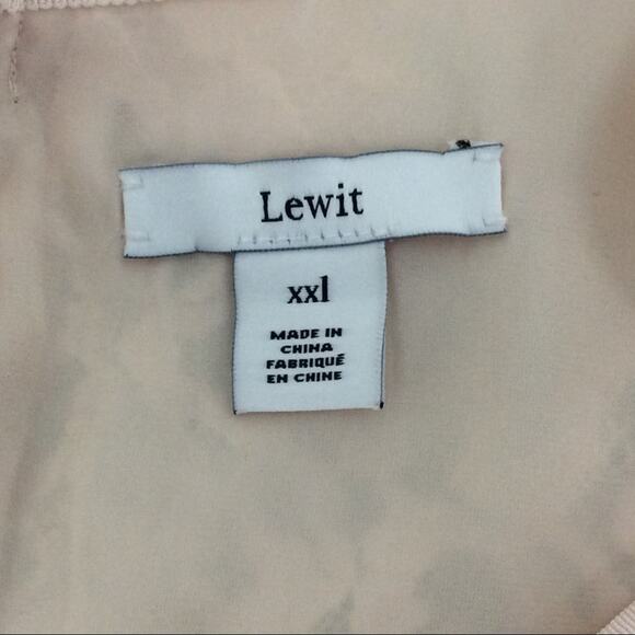 Lewit XXL Ivory Shell Lace Overlay - Picture 7 of 10